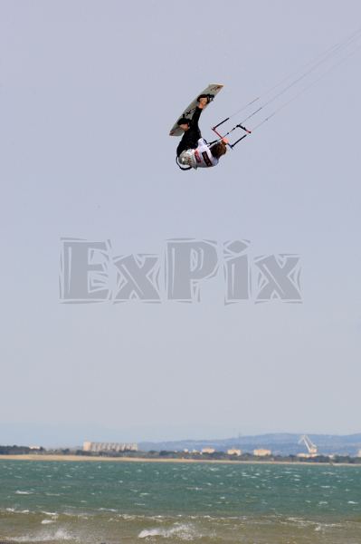Aaron Hadlow huge backloop kiteloop