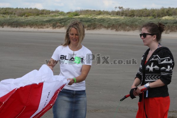 Blast Kiteboarding teaching Kitesurfing at Beach Break Live