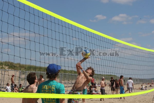 Bach Break Live Volleyball competition