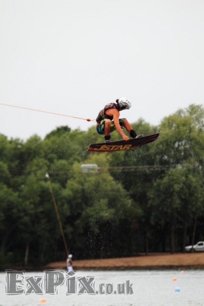 ben hitch at london night jump cable comp