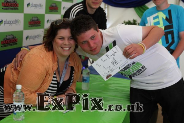 8P1C7718expix
