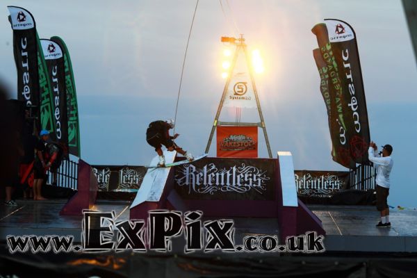 EG2D0108expix