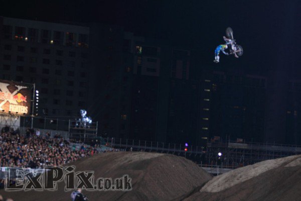 levisherwoodredbullxfighters1