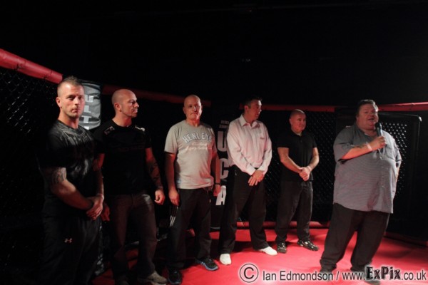 committee members, organisors and sponsors fro battle in the bay