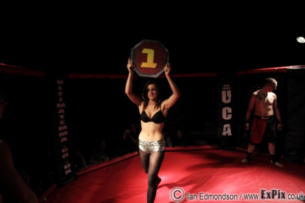Battle in the Bay7 ring girl