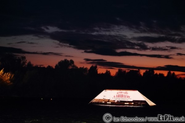 MasterCraft London Night Jump