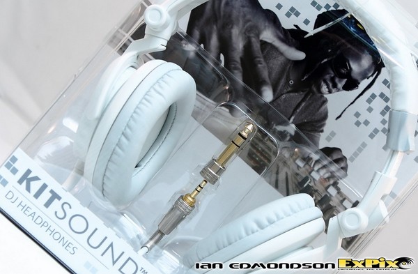 White DJ headphones from Kitsound